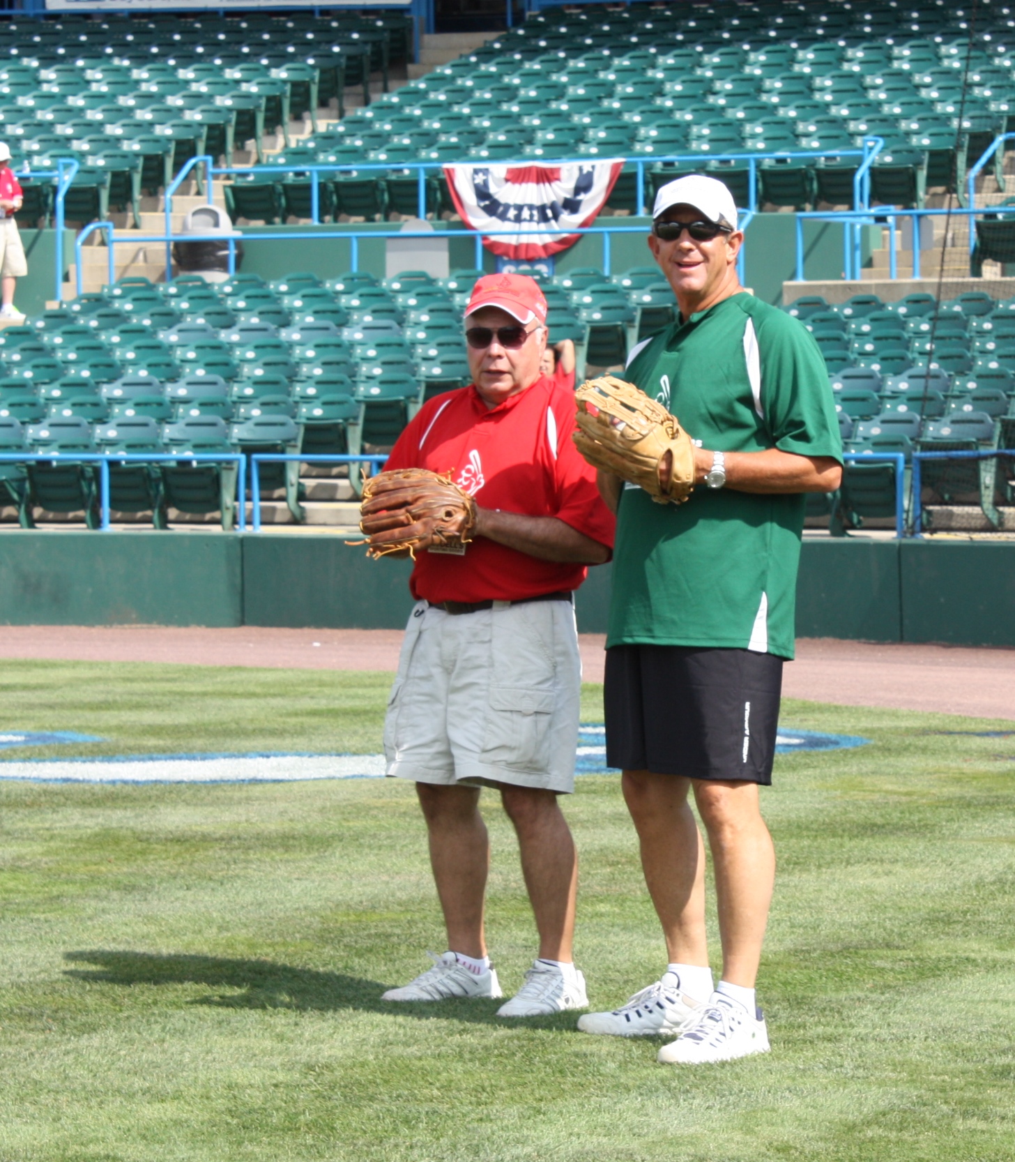 Celebrity softball 2